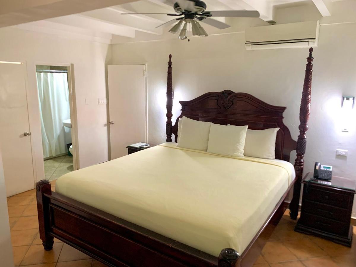 Altamont West Hotel Montego Bay Exterior photo