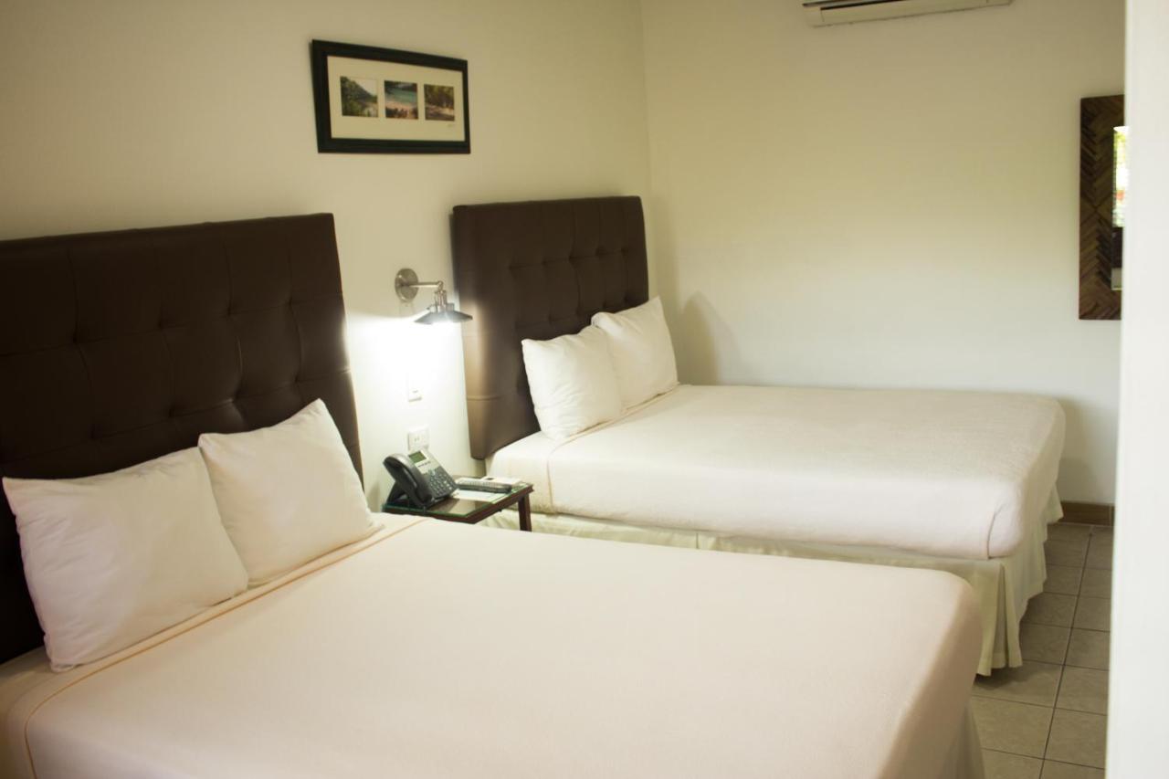 Altamont West Hotel Montego Bay Exterior photo