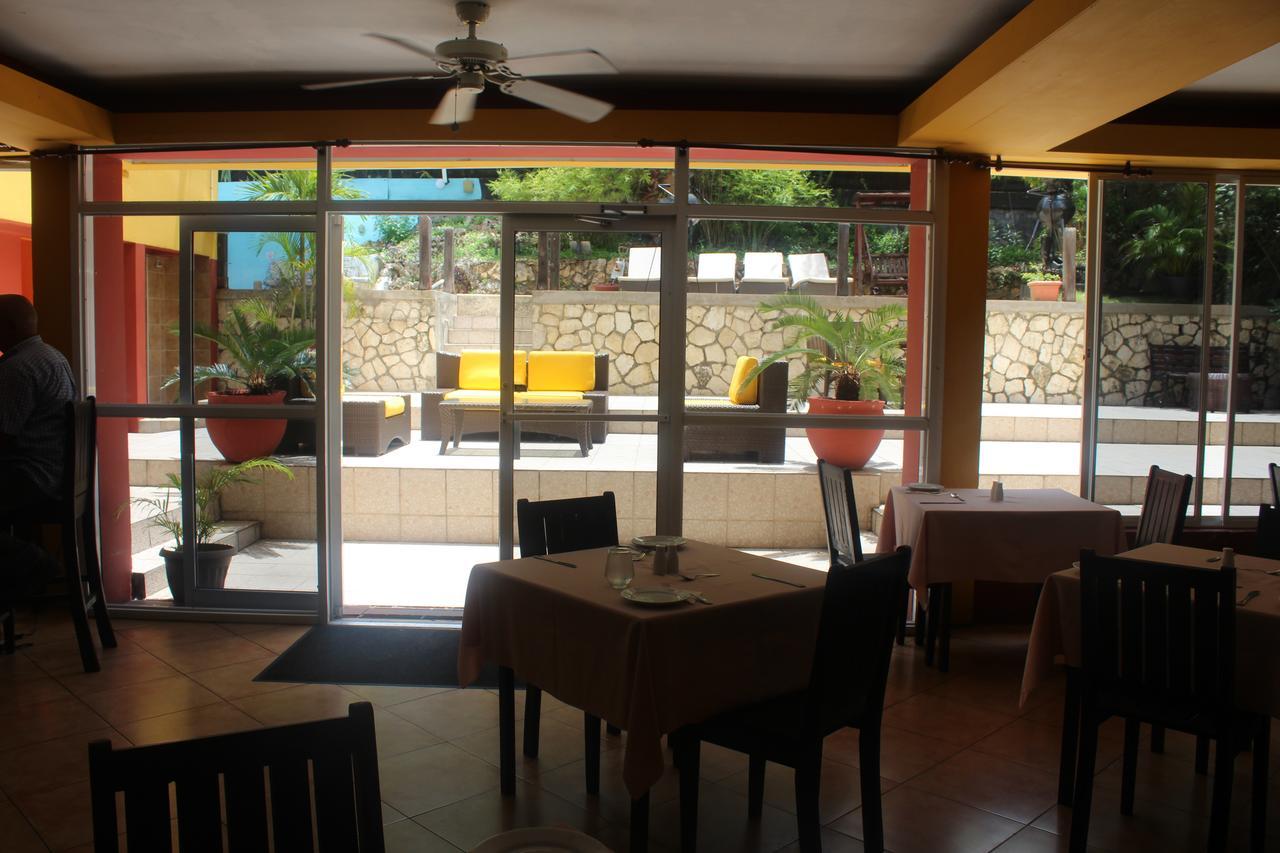 Altamont West Hotel Montego Bay Exterior photo